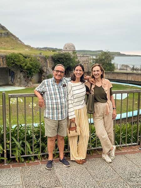 Maria with her parents